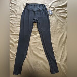 Sleek Black High-Rise Leggings